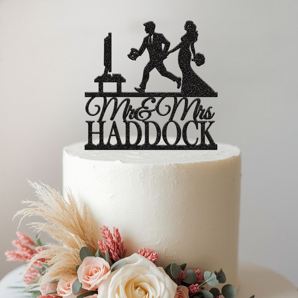 Personalised Gamer Couple Wedding Cake Topper – Surname - view 2