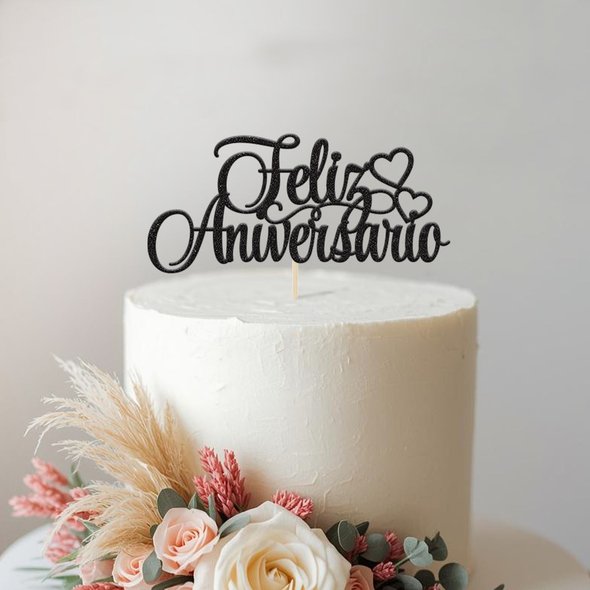 Feliz Aniversario Hearts Cake Topper - view 2