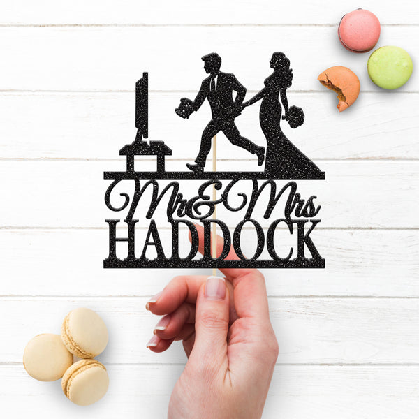 Personalised Gamer Couple Wedding Cake Topper – Surname - view 3