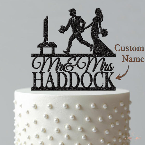 Personalised Gamer Couple Wedding Cake Topper – Surname - view 4
